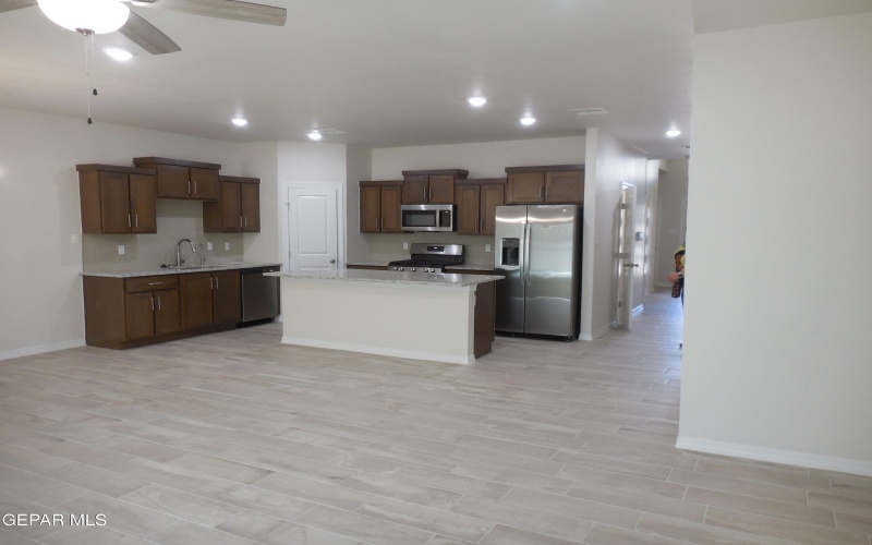 561 Oakmont Place, El Paso, TX 79928, 4 Bedrooms Bedrooms, ,1 BathroomBathrooms,Residential,For Sale,561 Oakmont Place,0,935229