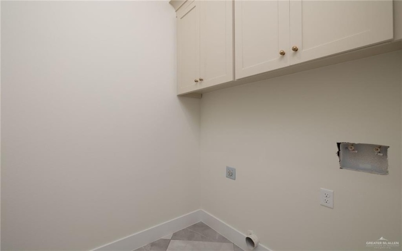 4105 Carol Lane, Edinburg, TX 78542, 3 Bedrooms Bedrooms, ,2 BathroomsBathrooms,Residential,For Sale,4105 Carol Lane,0,489177