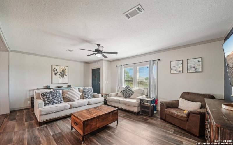 245 County Road 477, Stockdale, TX 78160, 3 Bedrooms Bedrooms, ,2 BathroomsBathrooms,Residential,For Sale,245 County Road 477,0,1885977