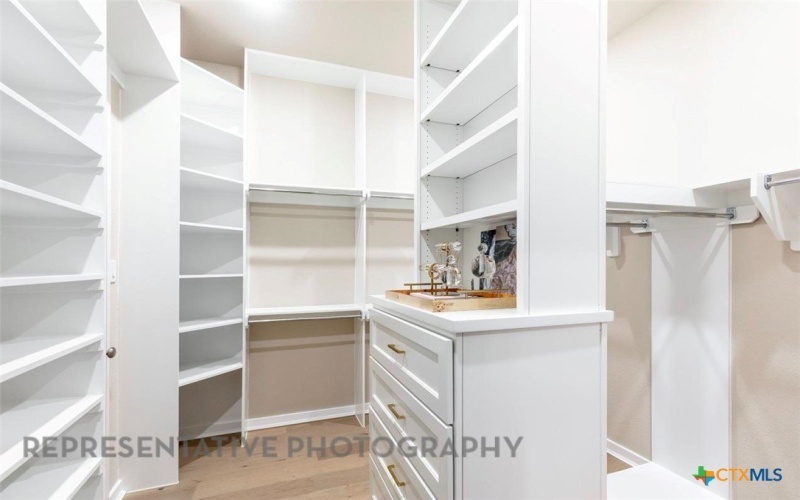 104 Big Muhly Pass, San Marcos, TX 78666, 4 Bedrooms Bedrooms, ,5 BathroomsBathrooms,Residential,For Sale,104 Big Muhly Pass,0,600074