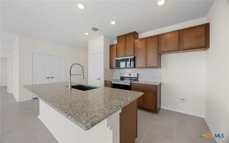 1933 Jadd Street, Belton, TX 76513, 4 Habitaciones Habitaciones , ,2 BañosBaños,Residential,En Venta,1933 Jadd Street,0,600087