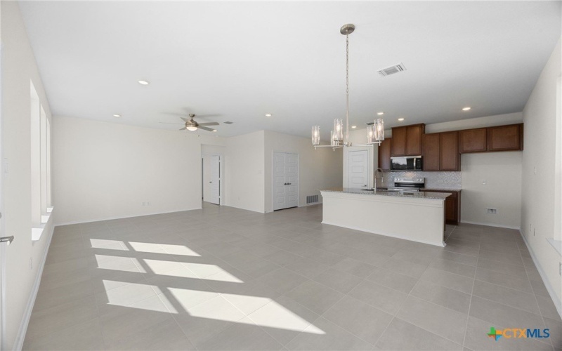 1933 Jadd Street, Belton, TX 76513, 4 Habitaciones Habitaciones , ,2 BañosBaños,Residential,En Venta,1933 Jadd Street,0,600087