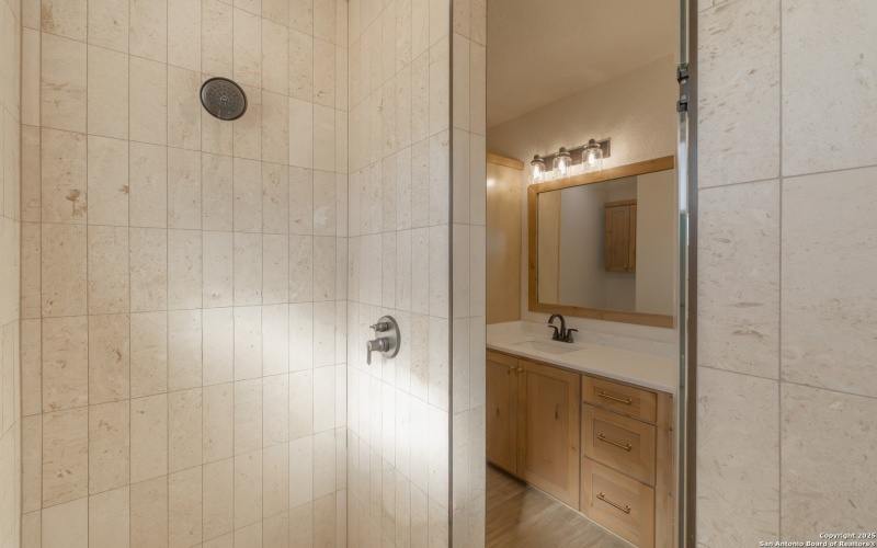 591 Eichman, Poteet, TX 78065, 3 Habitaciones Habitaciones , ,2 BañosBaños,Residential,En Venta,591 Eichman,0,1928644