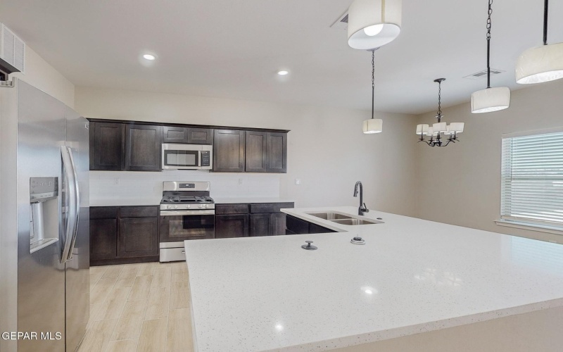 516 LOGWOOD Avenue, Canutillo, TX 79835, 4 Habitaciones Habitaciones , ,2 BañosBaños,Residential,En Venta,516 LOGWOOD Avenue,0,935244