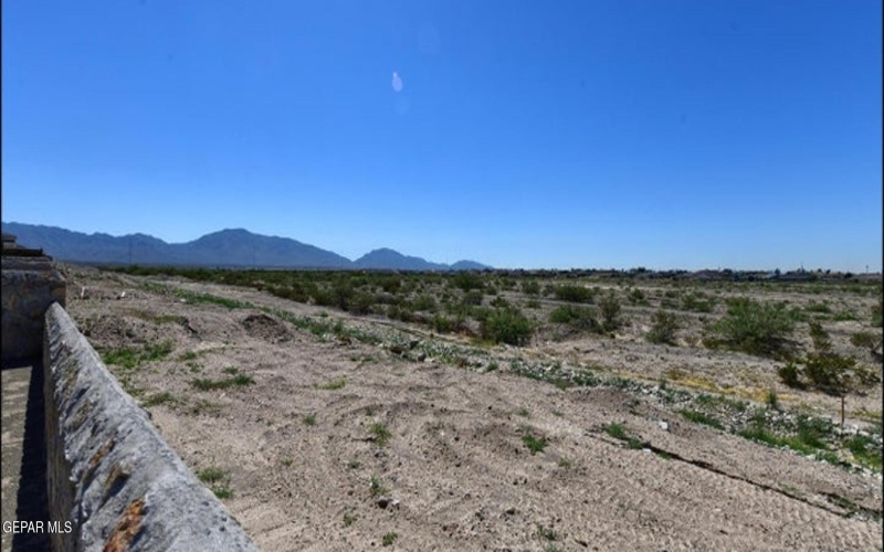 516 LOGWOOD Avenue, Canutillo, TX 79835, 4 Habitaciones Habitaciones , ,2 BañosBaños,Residential,En Venta,516 LOGWOOD Avenue,0,935244