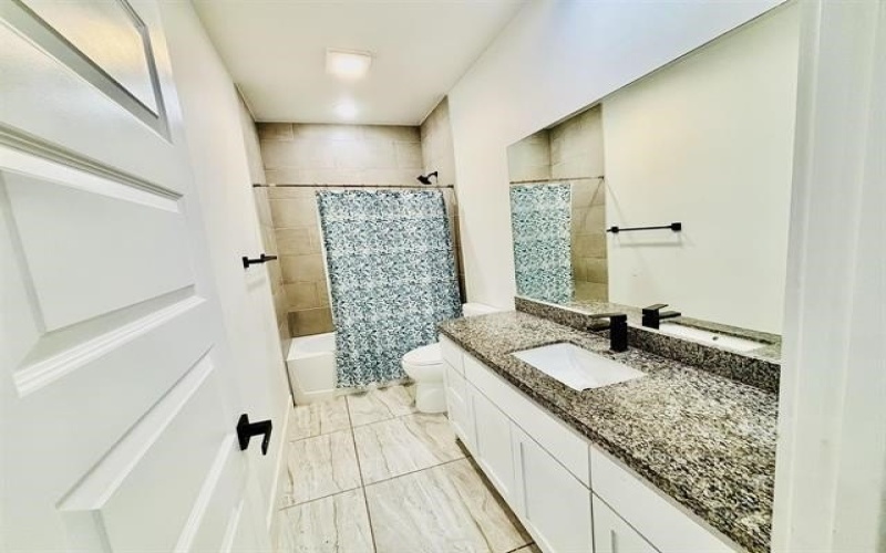 5225 Anacahuita Dr, Laredo, TX 78046, 3 Bedrooms Bedrooms, ,2 BathroomsBathrooms,Residential,For Sale,5225 Anacahuita Dr,0,20255415