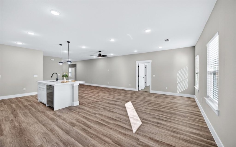 506 Broadway Street, Whitesboro, TX 76273, 3 Bedrooms Bedrooms, ,2 BathroomsBathrooms,Residential,For Sale,506 Broadway Street,0,21116342