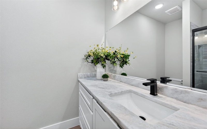 506 Broadway Street, Whitesboro, TX 76273, 3 Bedrooms Bedrooms, ,2 BathroomsBathrooms,Residential,For Sale,506 Broadway Street,0,21116342