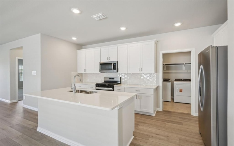 703 Leavenworth Drive, Princeton, TX 75071, 4 Habitaciones Habitaciones , ,2 BañosBaños,Residential,En Venta,703 Leavenworth Drive,0,21130492