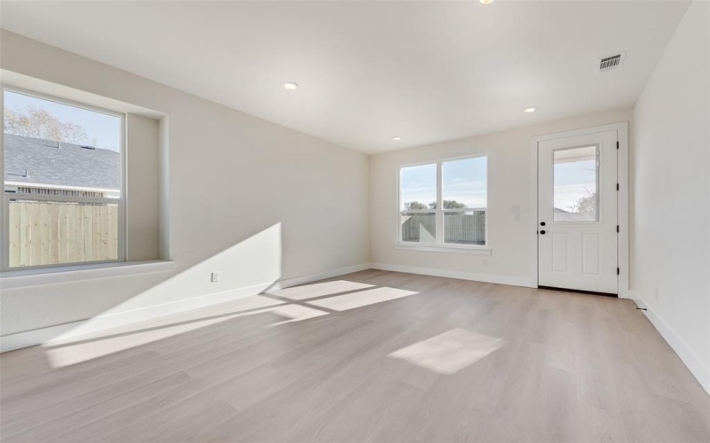 530 Elm Street, Forney, TX 75126, 4 Habitaciones Habitaciones , ,2 BañosBaños,Residential,En Venta,530 Elm Street,0,21133274