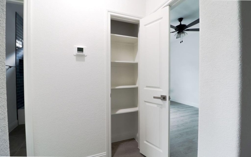 2613 Chestnut Avenue, Fort Worth, TX 76164, 4 Bedrooms Bedrooms, ,2 BathroomsBathrooms,Residential,For Sale,2613 Chestnut Avenue,0,21133557