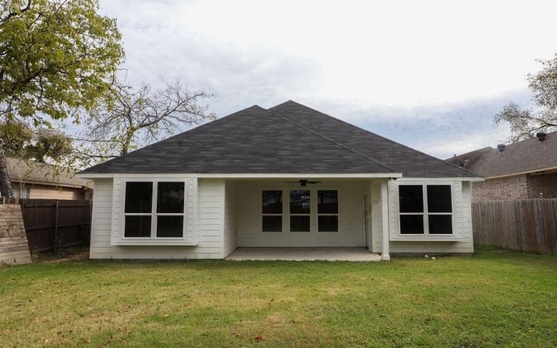 2613 Chestnut Avenue, Fort Worth, TX 76164, 4 Bedrooms Bedrooms, ,2 BathroomsBathrooms,Residential,For Sale,2613 Chestnut Avenue,0,21133557