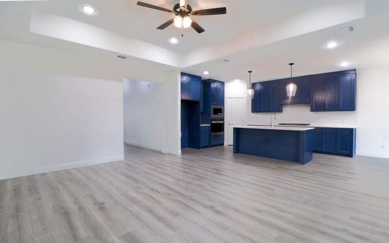 2613 Chestnut Avenue, Fort Worth, TX 76164, 4 Bedrooms Bedrooms, ,2 BathroomsBathrooms,Residential,For Sale,2613 Chestnut Avenue,0,21133557