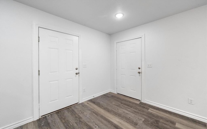 2004 W 2nd Avenue, Corsicana, TX 75110, 3 Habitaciones Habitaciones , ,2 BañosBaños,Residential,En Venta,2004 W 2nd Avenue,0,21133742