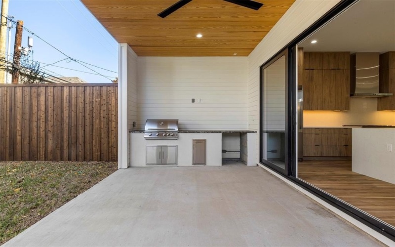 5611 Ellsworth Avenue #101, Dallas, TX 75206, 4 Bedrooms Bedrooms, ,3 BathroomsBathrooms,Residential,For Sale,5611 Ellsworth Avenue,0,21133751