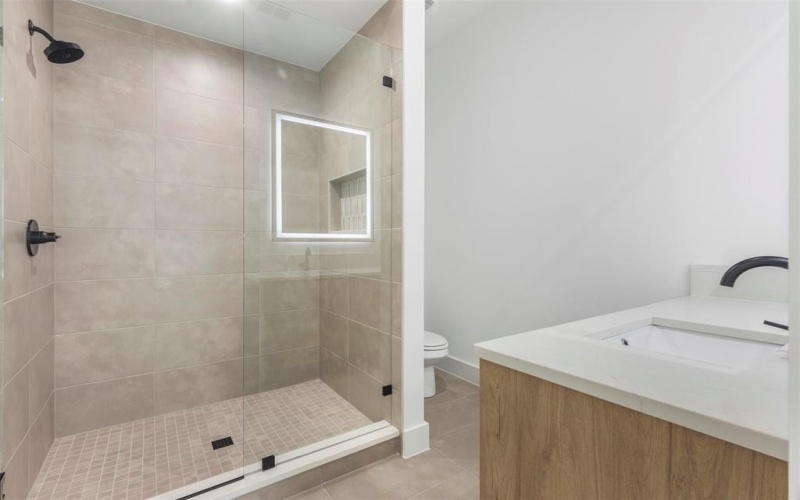 5611 Ellsworth Avenue #101, Dallas, TX 75206, 4 Bedrooms Bedrooms, ,3 BathroomsBathrooms,Residential,For Sale,5611 Ellsworth Avenue,0,21133751