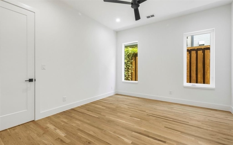 5611 Ellsworth Avenue #101, Dallas, TX 75206, 4 Bedrooms Bedrooms, ,3 BathroomsBathrooms,Residential,For Sale,5611 Ellsworth Avenue,0,21133751