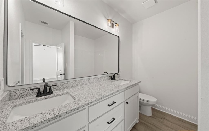 1610 N 6th Street, Waco, TX 76707, 3 Bedrooms Bedrooms, ,2 BathroomsBathrooms,Residential,For Sale,1610 N 6th Street,0,21133896