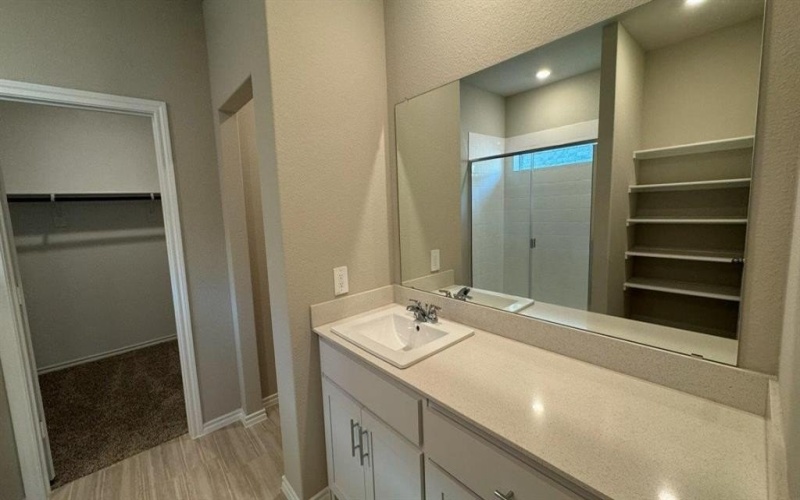 541 SHADED Grove, Denton, TX 76259, 4 Habitaciones Habitaciones , ,2 BañosBaños,Residential,En Venta,541 SHADED Grove,0,21133965