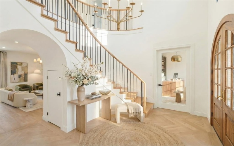 6462 Woodcrest Lane, Dallas, TX 75214, 4 Habitaciones Habitaciones , ,5 BañosBaños,Residential,En Venta,6462 Woodcrest Lane,0,21134135