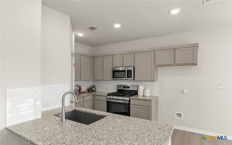 312 Witchhazel Way, San Marcos, TX 78666, 3 Bedrooms Bedrooms, ,2 BathroomsBathrooms,Residential,For Sale,312 Witchhazel Way,0,600127