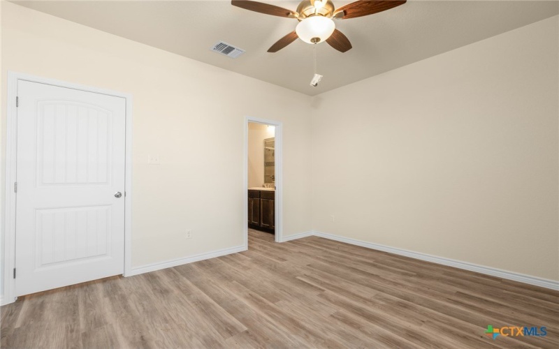 103 Levi Court unit: B #B, Copperas Cove, TX 76522, 3 Bedrooms Bedrooms, ,2 BathroomsBathrooms,Residential Multi Family,For Sale,103 Levi Court unit: B,0,600132