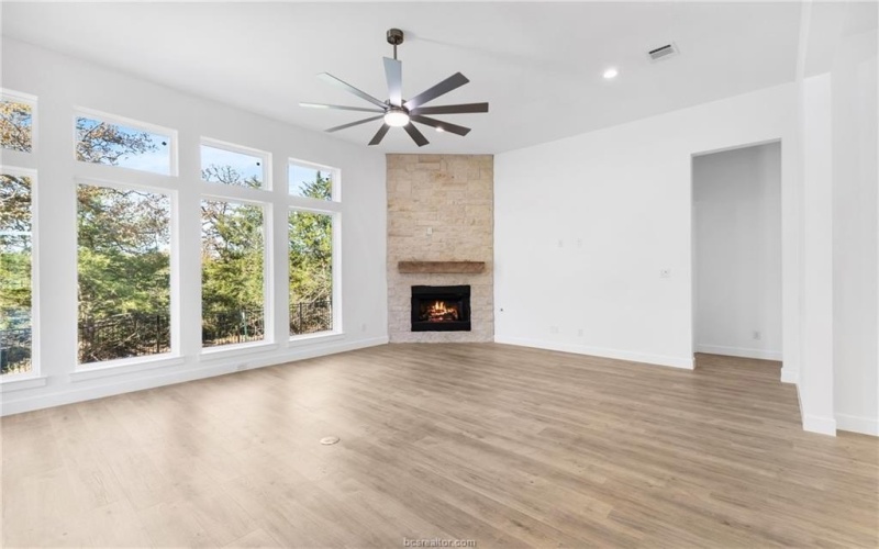 3030 Silverbell Court, Bryan, TX 77807, 4 Bedrooms Bedrooms, ,3 BathroomsBathrooms,Residential,For Sale,3030 Silverbell Court,0,25013078