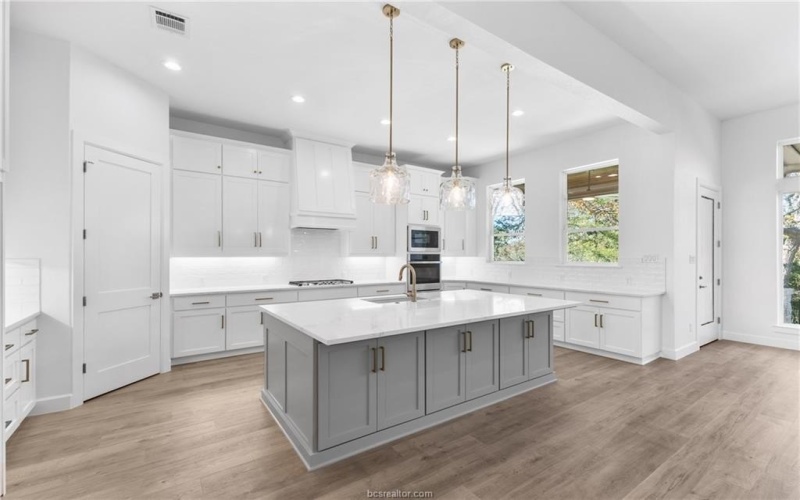 3030 Silverbell Court, Bryan, TX 77807, 4 Bedrooms Bedrooms, ,3 BathroomsBathrooms,Residential,For Sale,3030 Silverbell Court,0,25013078