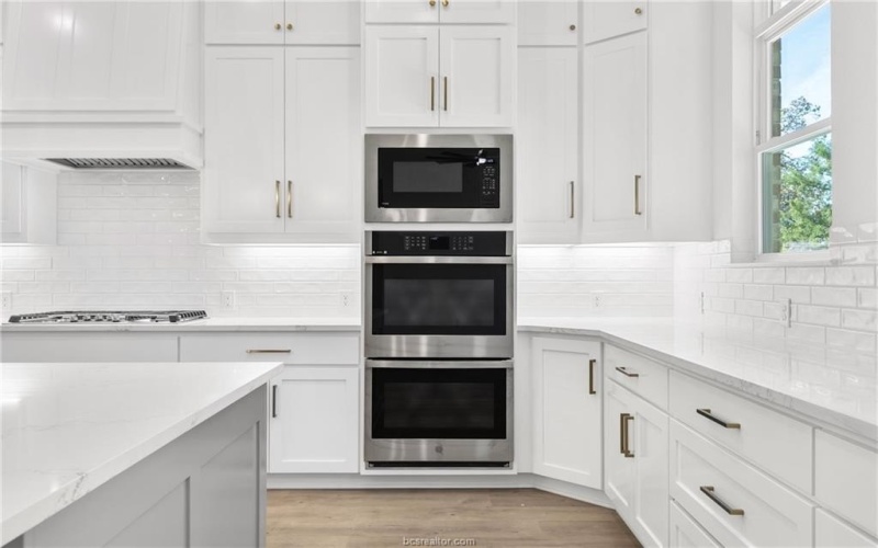 3030 Silverbell Court, Bryan, TX 77807, 4 Bedrooms Bedrooms, ,3 BathroomsBathrooms,Residential,For Sale,3030 Silverbell Court,0,25013078