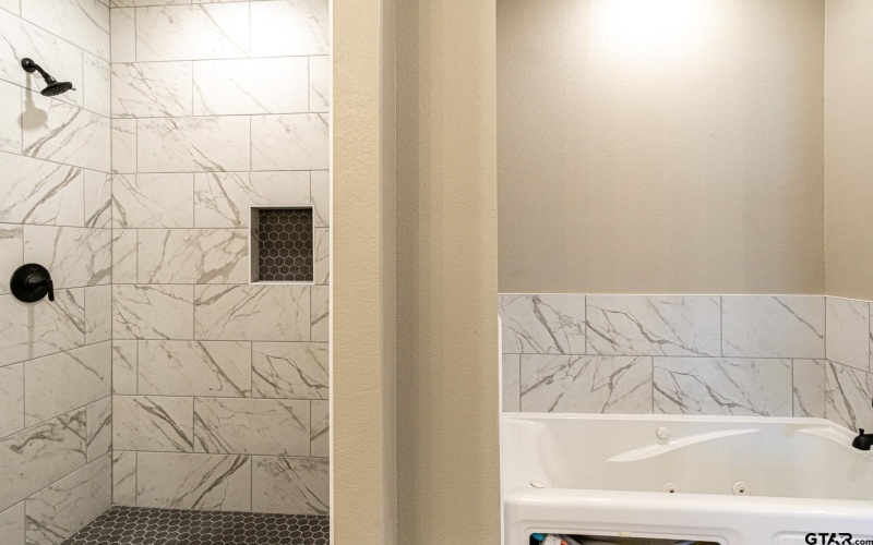 122 PR 6305, Mineola, TX 75773, 4 Bedrooms Bedrooms, ,2 BathroomsBathrooms,Residential,For Sale,122 PR 6305,0,25017849