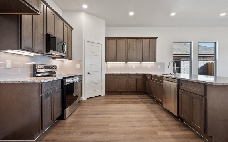 7207 7th Street, Lubbock, TX 79416, 3 Habitaciones Habitaciones , ,2 BañosBaños,Residential,En Venta,7207 7th Street,0,202564209