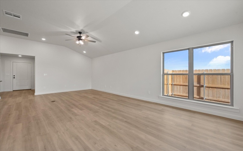 7201 7th Street, Lubbock, TX 79416, 4 Habitaciones Habitaciones , ,2 BañosBaños,Residential,En Venta,7201 7th Street,0,202564216