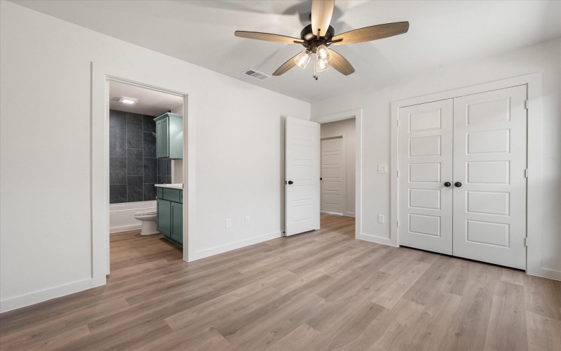 7009 16th Street, Lubbock, TX 79416, 4 Habitaciones Habitaciones , ,3 BañosBaños,Residential,En Venta,7009 16th Street,0,202564235