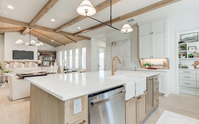 4021 136th Street, Lubbock, TX 79423, 4 Bedrooms Bedrooms, ,3 BathroomsBathrooms,Residential,For Sale,4021 136th Street,0,202564244