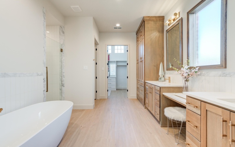 4021 136th Street, Lubbock, TX 79423, 4 Bedrooms Bedrooms, ,3 BathroomsBathrooms,Residential,For Sale,4021 136th Street,0,202564244