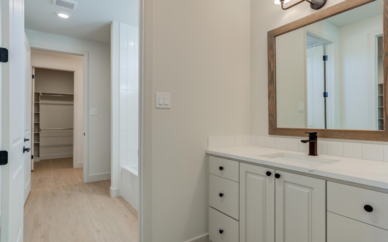 4021 136th Street, Lubbock, TX 79423, 4 Bedrooms Bedrooms, ,3 BathroomsBathrooms,Residential,For Sale,4021 136th Street,0,202564244