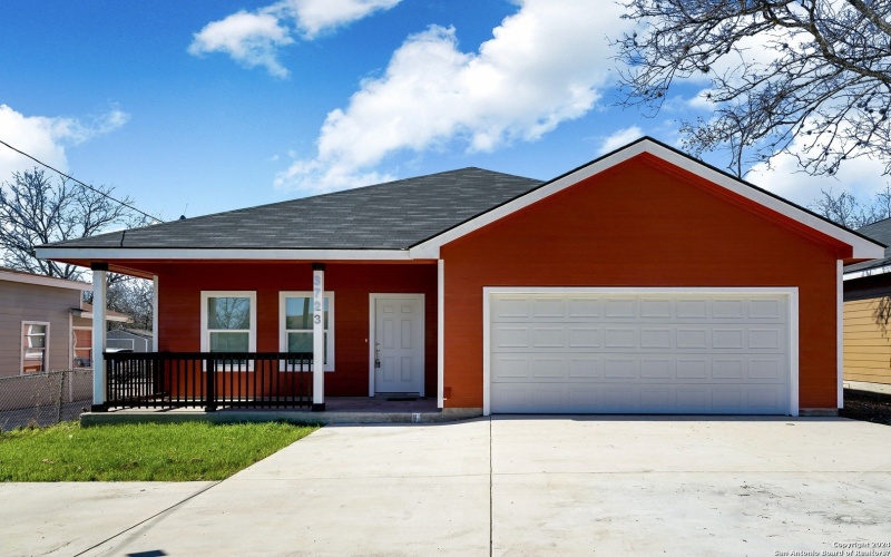 3723 Commercial Ave, San Antonio, TX 78221, 4 Bedrooms Bedrooms, ,2 BathroomsBathrooms,Residential,For Sale,3723 Commercial Ave,0,1833696