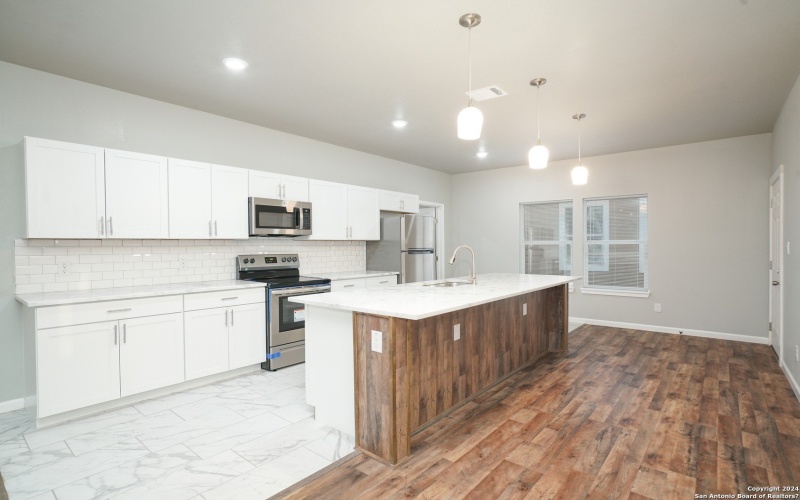 3723 Commercial Ave, San Antonio, TX 78221, 4 Bedrooms Bedrooms, ,2 BathroomsBathrooms,Residential,For Sale,3723 Commercial Ave,0,1833696