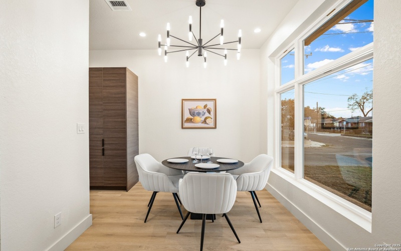 257 baylor, San Antonio, TX 78204, 3 Bedrooms Bedrooms, ,2 BathroomsBathrooms,Residential,For Sale,257 baylor,0,1928993