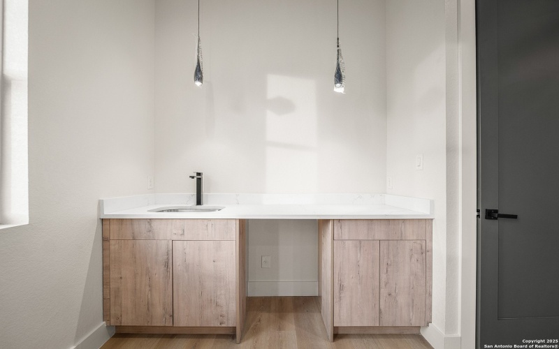 257 baylor, San Antonio, TX 78204, 3 Bedrooms Bedrooms, ,2 BathroomsBathrooms,Residential,For Sale,257 baylor,0,1928993