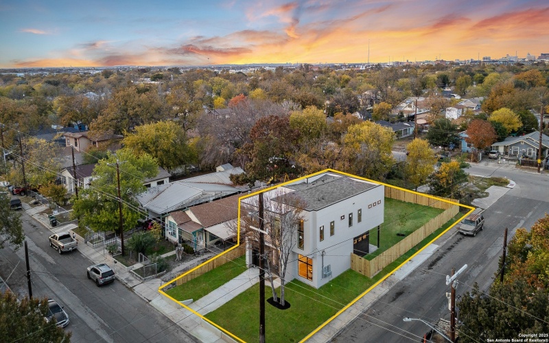 257 baylor, San Antonio, TX 78204, 3 Bedrooms Bedrooms, ,2 BathroomsBathrooms,Residential,For Sale,257 baylor,0,1928993