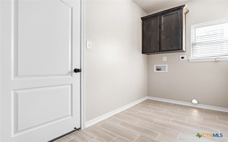 602 Dred Roger Circle, Killeen, TX 76542, 4 Bedrooms Bedrooms, ,2 BathroomsBathrooms,Residential,For Sale,602 Dred Roger Circle,0,599512