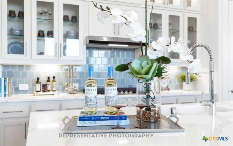 313 White Oak, Castroville, TX 78009, 4 Bedrooms Bedrooms, ,3 BathroomsBathrooms,Residential,For Sale,313 White Oak,0,600204