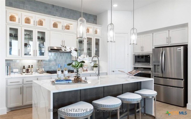 313 White Oak, Castroville, TX 78009, 4 Bedrooms Bedrooms, ,3 BathroomsBathrooms,Residential,For Sale,313 White Oak,0,600204