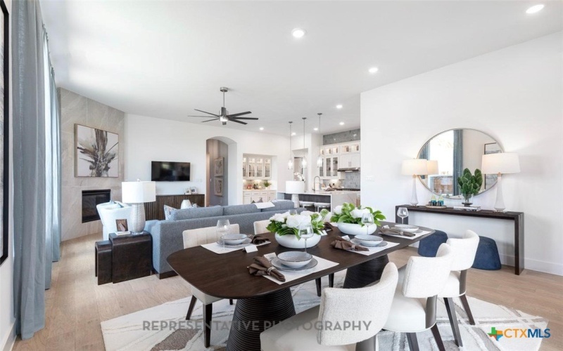 313 White Oak, Castroville, TX 78009, 4 Bedrooms Bedrooms, ,3 BathroomsBathrooms,Residential,For Sale,313 White Oak,0,600204