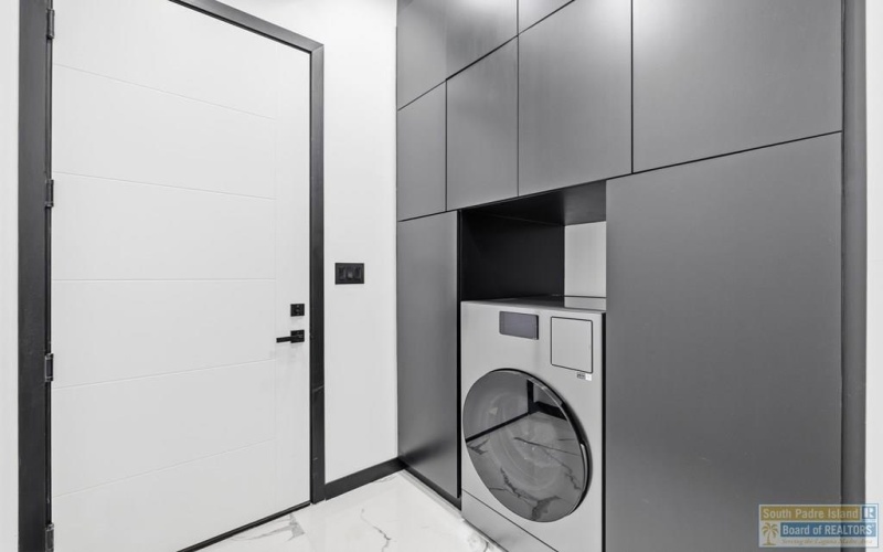 203 Lantana St., South Padre Island, TX 78597, 4 Bedrooms Bedrooms, ,5 BathroomsBathrooms,Residential,For Sale,203 Lantana St.,0,104663