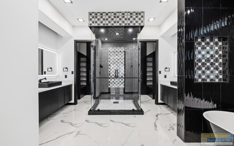 203 Lantana St., South Padre Island, TX 78597, 4 Bedrooms Bedrooms, ,5 BathroomsBathrooms,Residential,For Sale,203 Lantana St.,0,104663