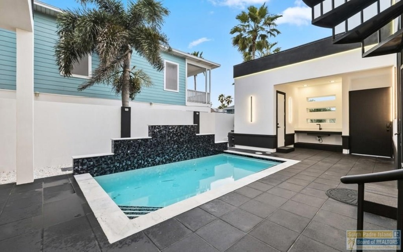 203 Lantana St., South Padre Island, TX 78597, 4 Bedrooms Bedrooms, ,5 BathroomsBathrooms,Residential,For Sale,203 Lantana St.,0,104663