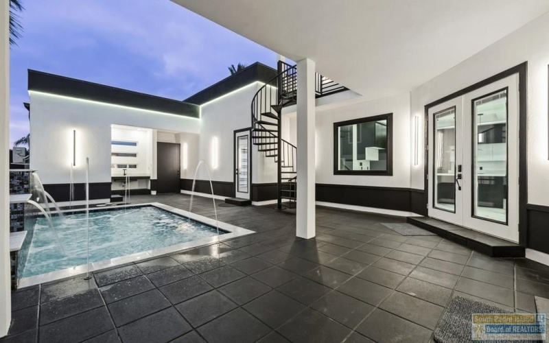 203 Lantana St., South Padre Island, TX 78597, 4 Habitaciones Habitaciones , ,5 BañosBaños,Residential,En Venta,203 Lantana St.,0,104663