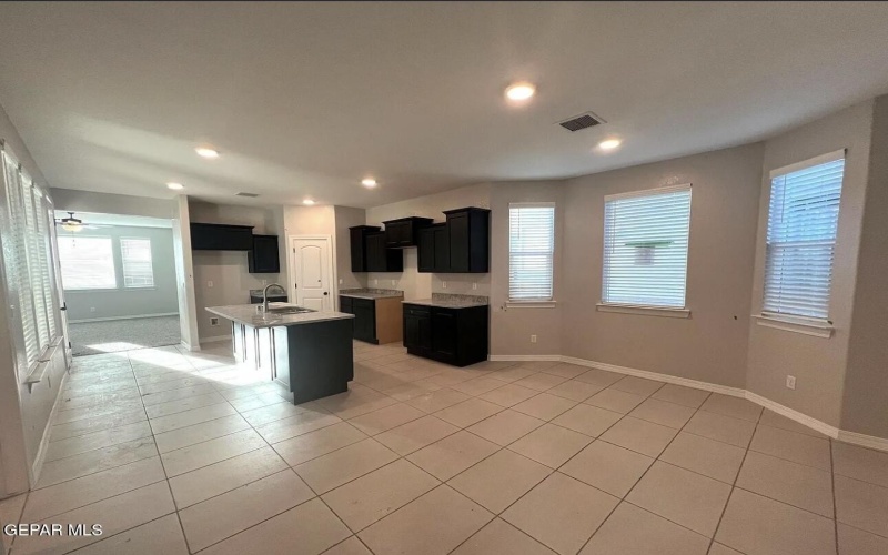 5849 DALHART Drive, El Paso, TX 79924, 3 Bedrooms Bedrooms, ,2 BathroomsBathrooms,Residential,For Sale,5849 DALHART Drive,0,935298